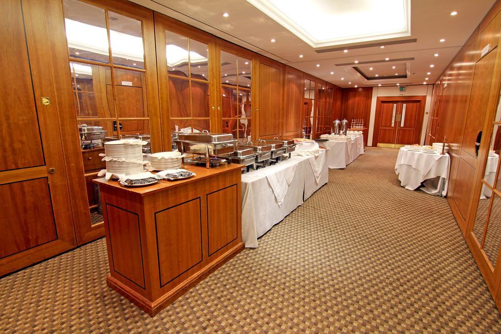 The Memoir Club Hotel 4*