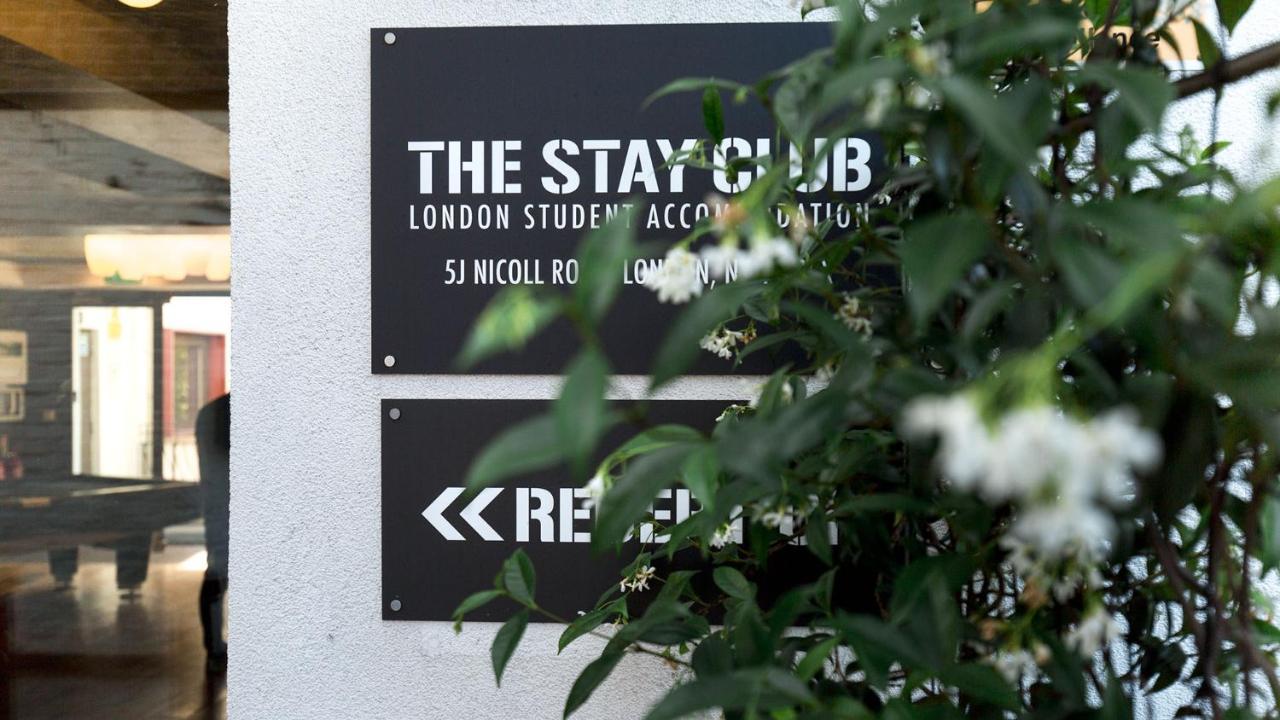 The Club @ Willesden Hostal *