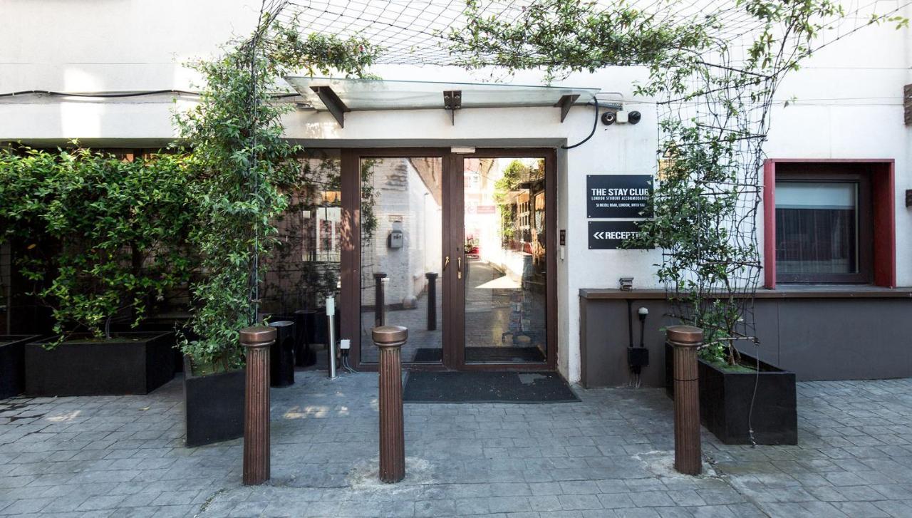 The Club @ Willesden Hostal