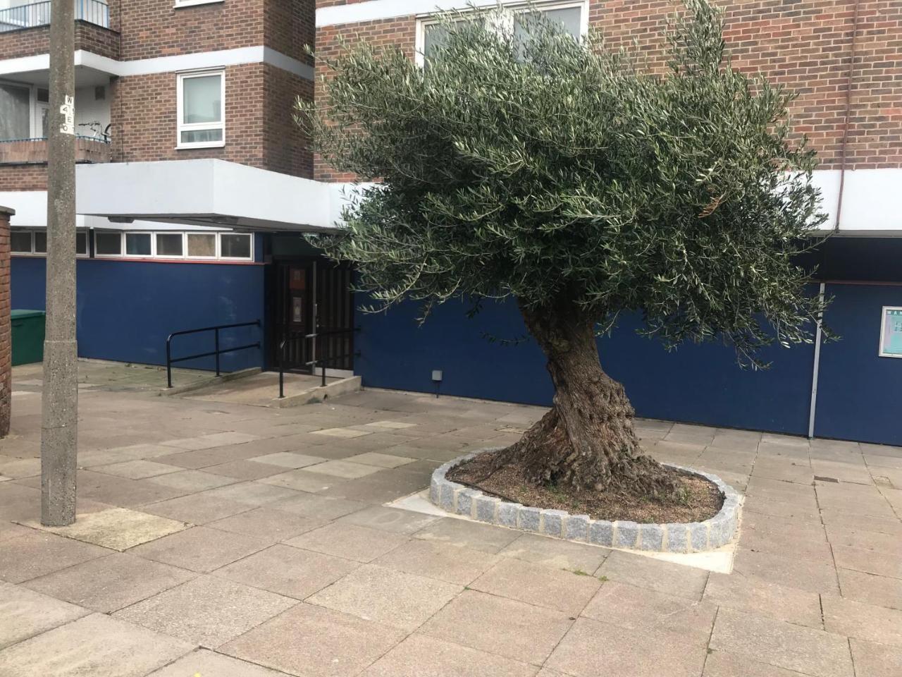 Chelsea Off Kings Road One Bedroom With Balcony * Londen