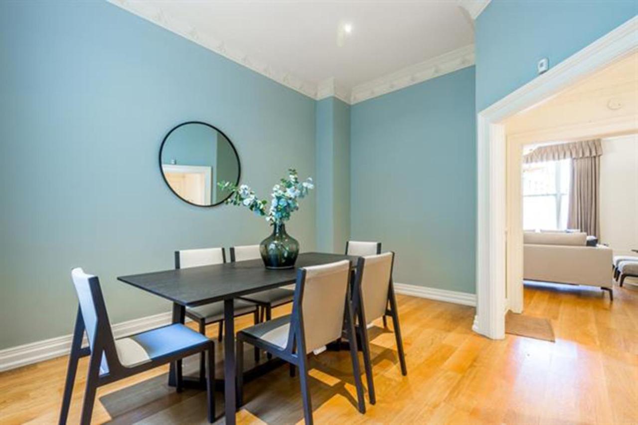 Cleveland Square Mansions Apartment