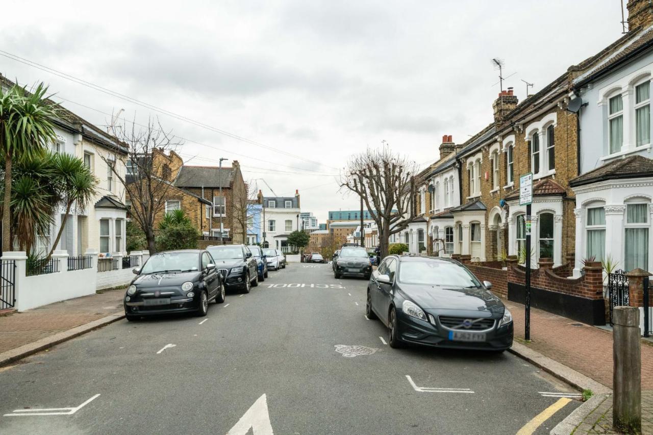 Immaculate Designer In Wandsworth *