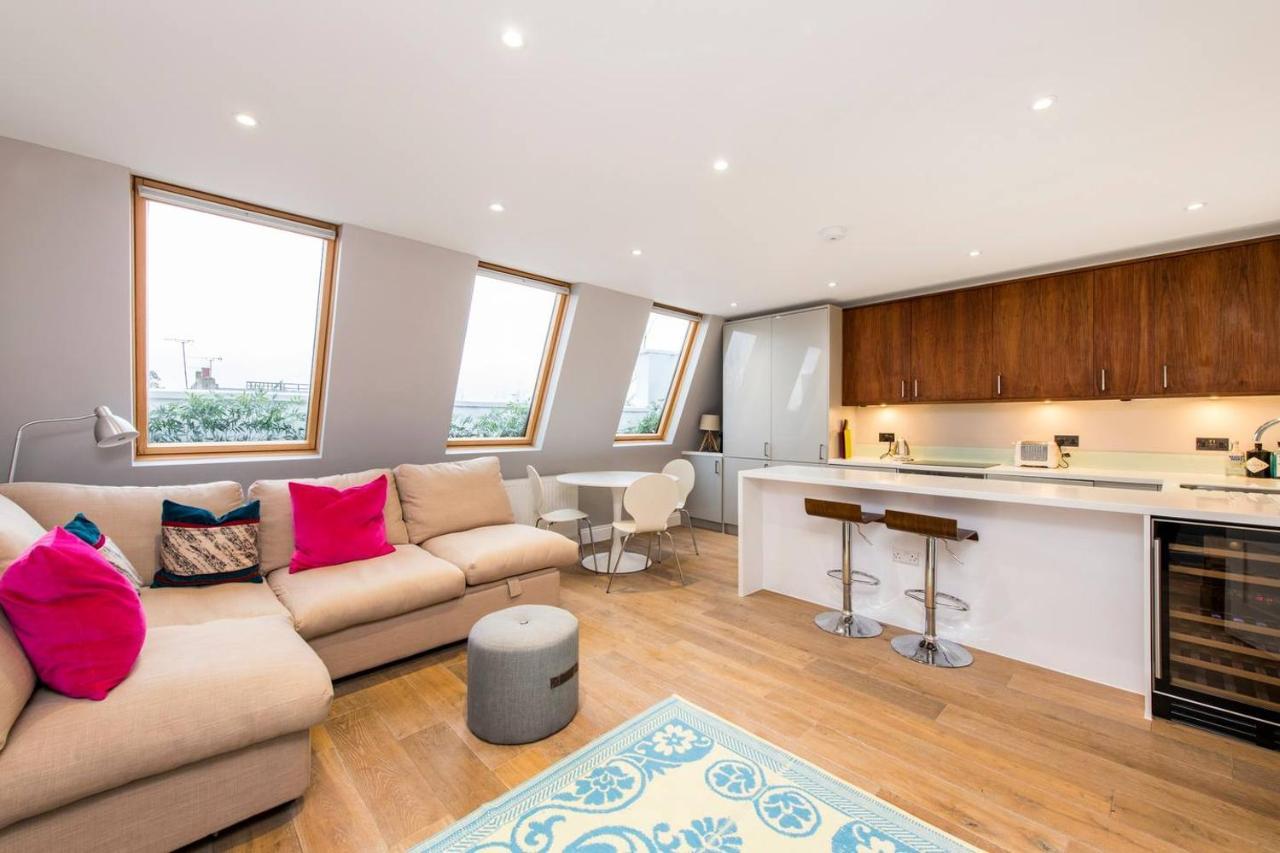 Charming Close To Notting Hill * London