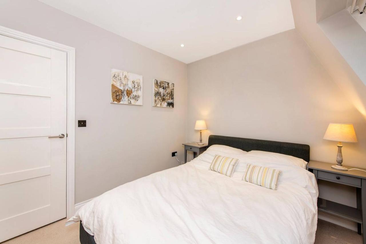 Charming Close To Notting Hill * London