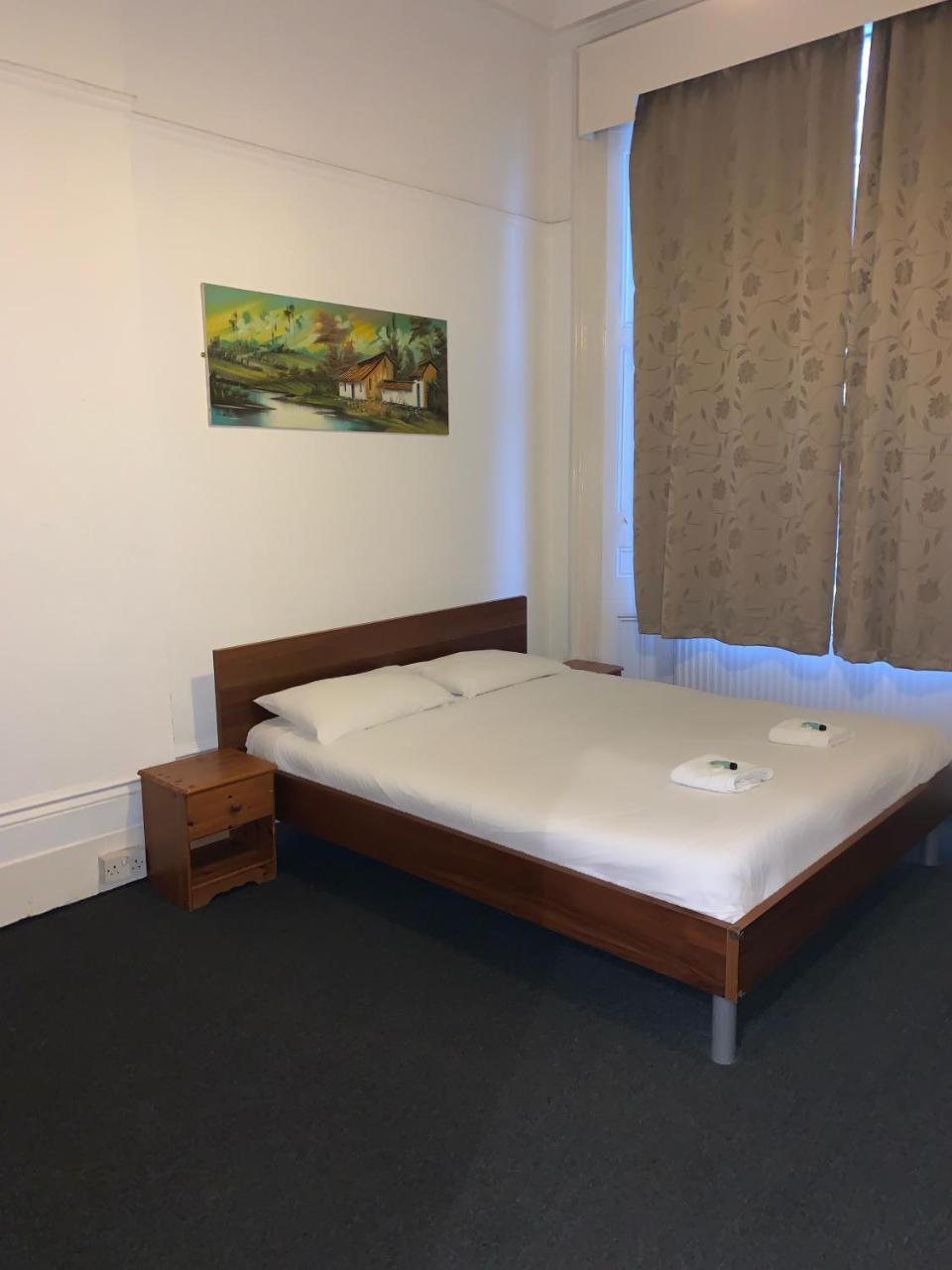 Bed & Breakfast Camden Castle *