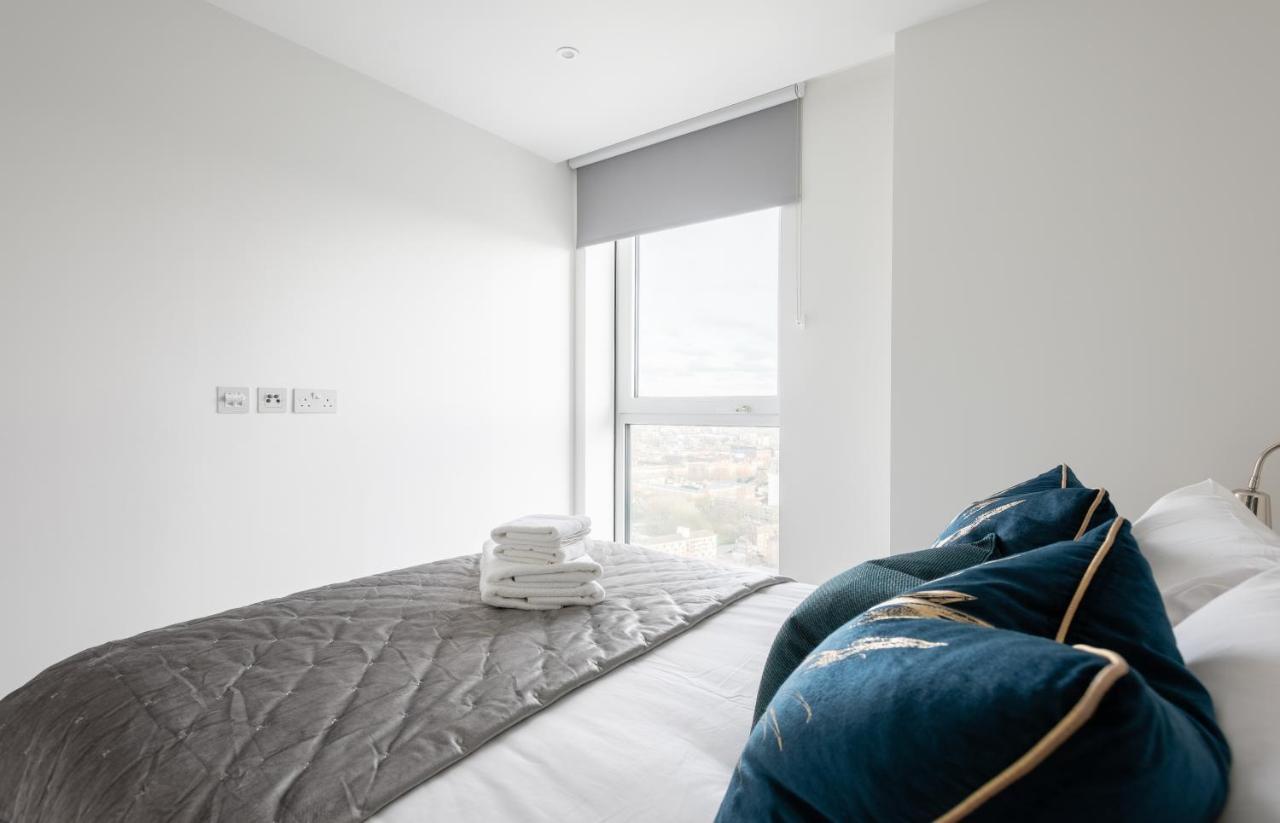 Skyline View Cb Platinum Penthouses Next To Eye Apartment