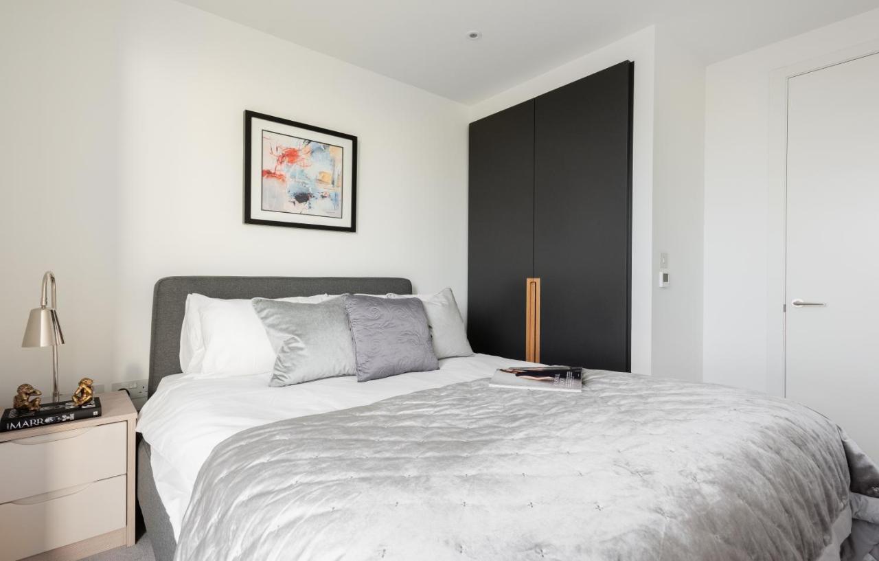 Skyline View Cb Platinum Penthouses Next To Eye * London