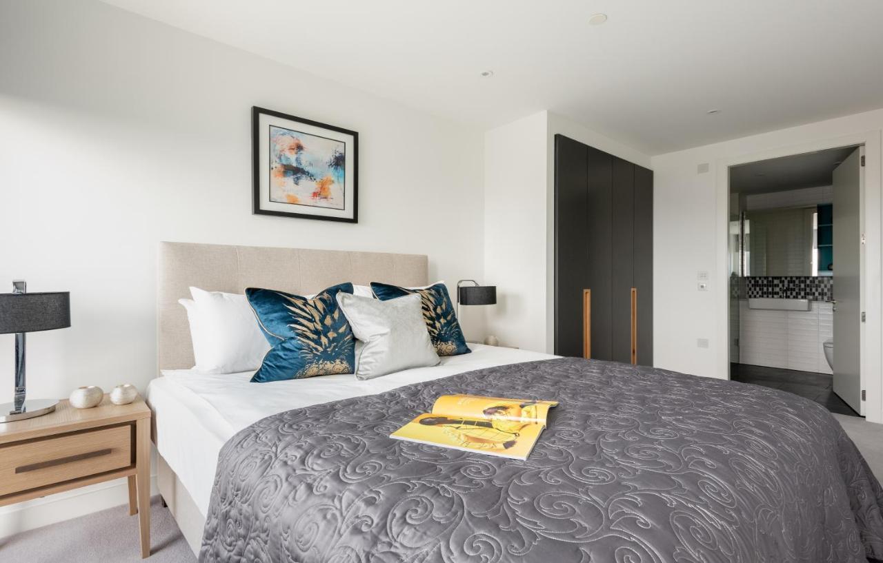 Apartment Skyline View Cb Platinum Penthouses Next To Eye London