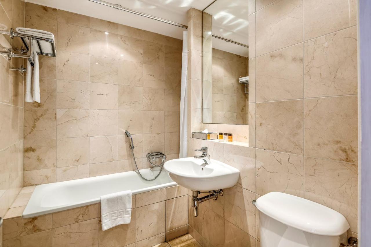 Circus Canary Wharf Apartment