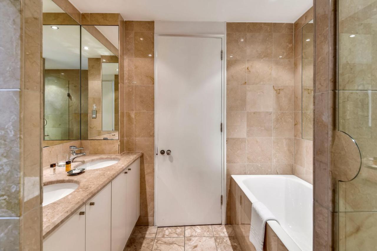 Apartment Circus Canary Wharf London