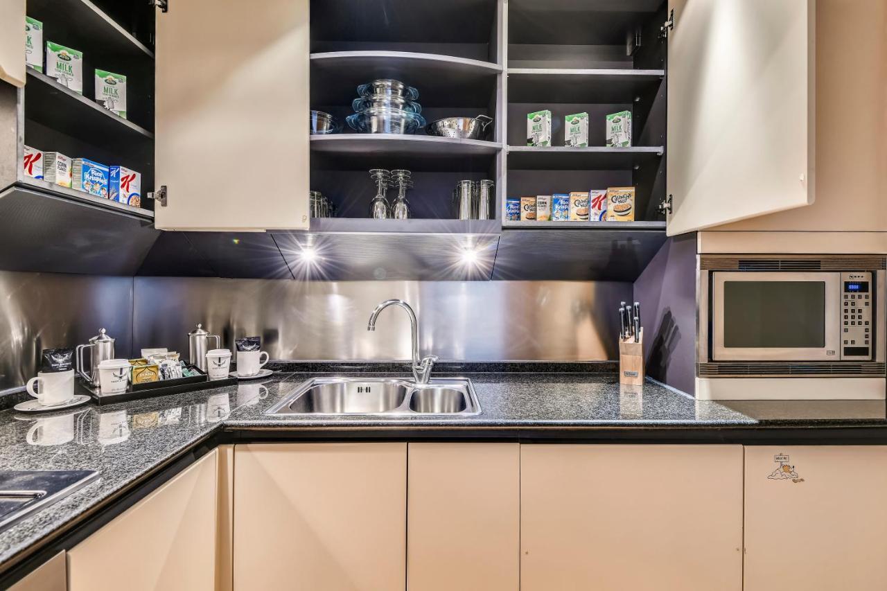 Apartment Circus Canary Wharf London