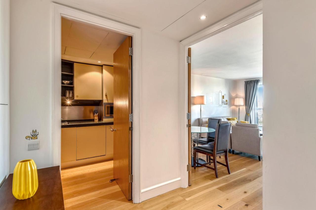Apartment Circus Canary Wharf London