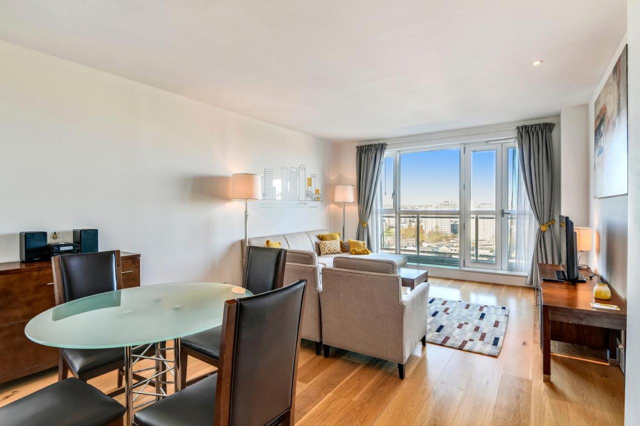 Circus Canary Wharf Apartment *