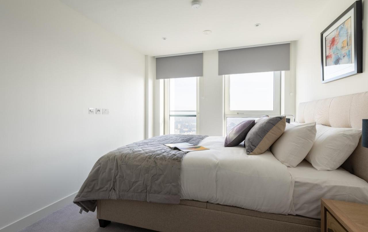 Skyline View Cb Platinum Penthouses Next To Eye London