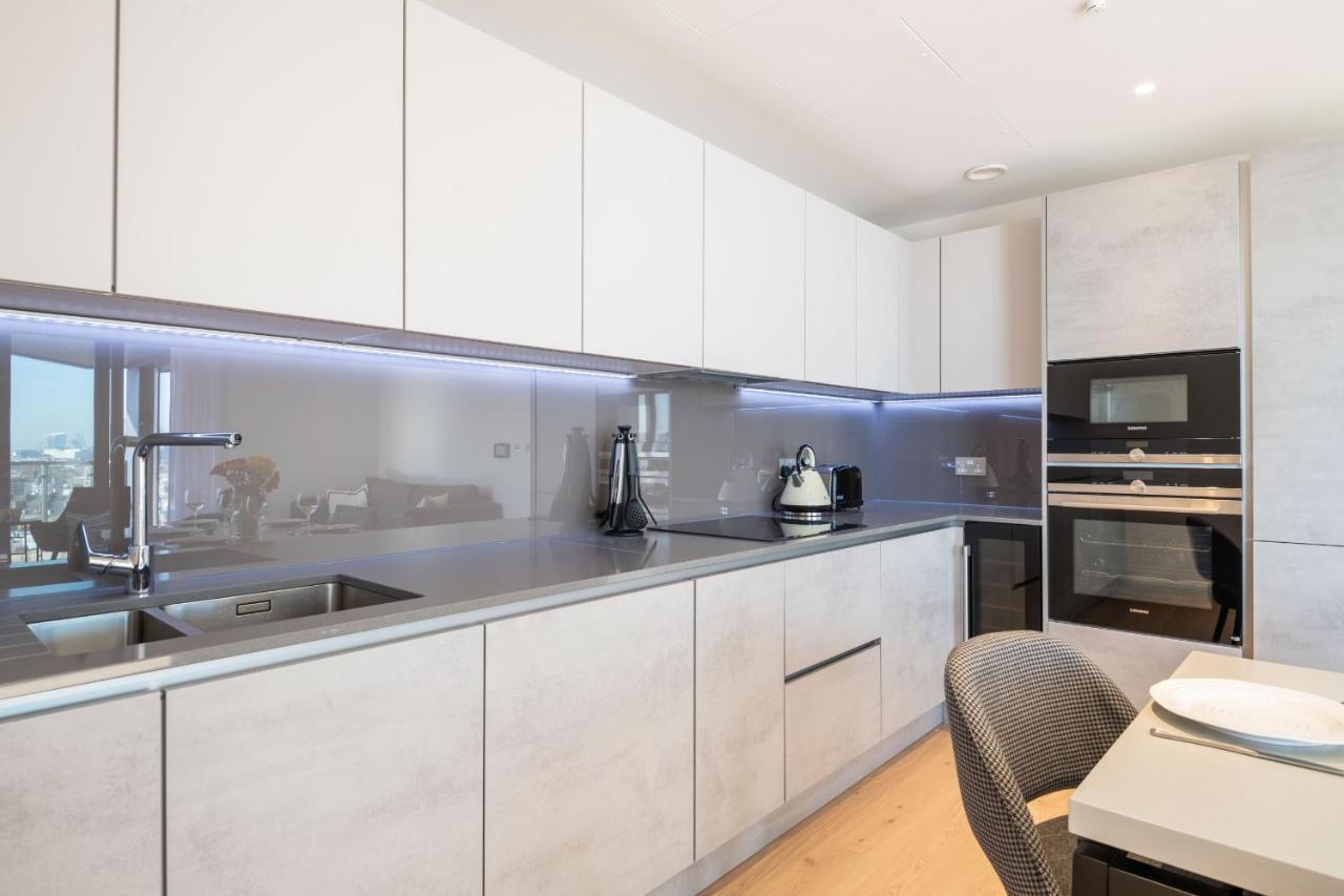 Elegant Victoria Close To Sloane Square By Underthedoormat