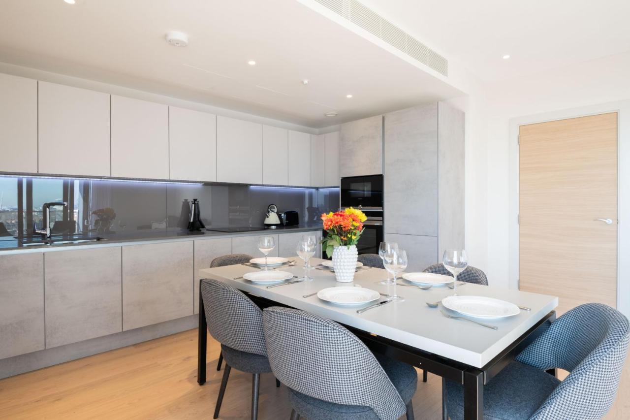 Elegant Victoria Close To Sloane Square By Underthedoormat Apartment *