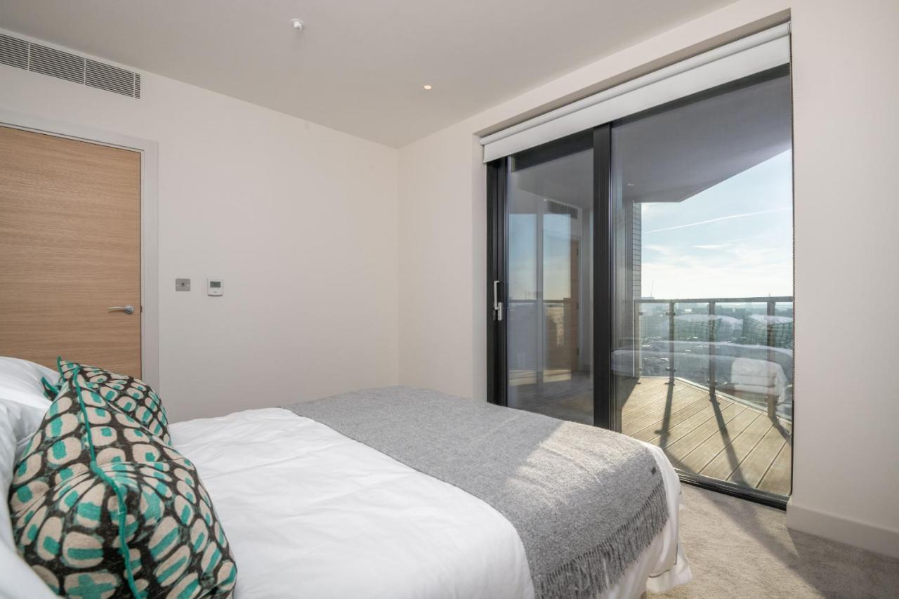 Modern Family Close To Victoria Station By Underthedoormat Appartement *