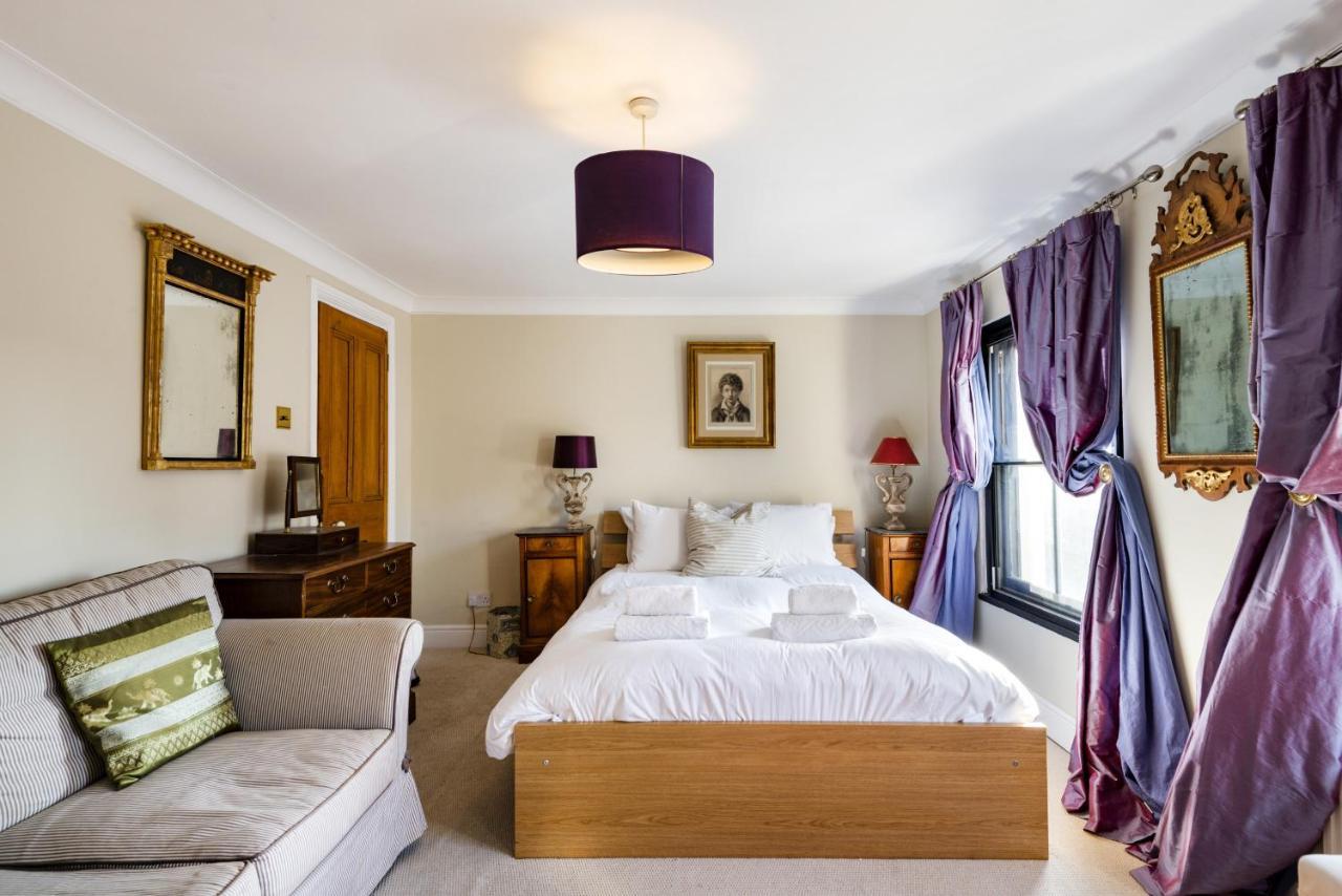 Vintage Hackney Close To Victoria Park Holiday home *