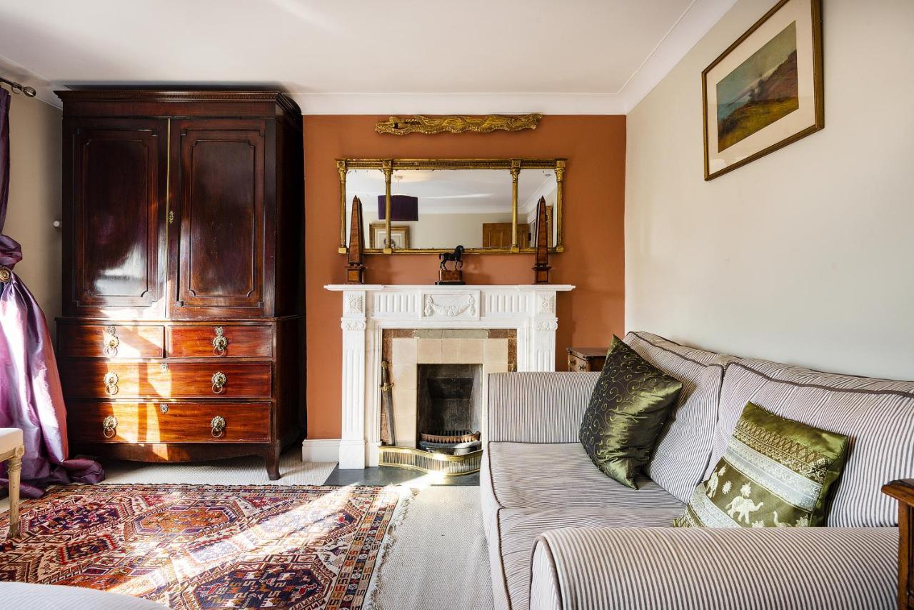 Vintage Hackney Close To Victoria Park * London