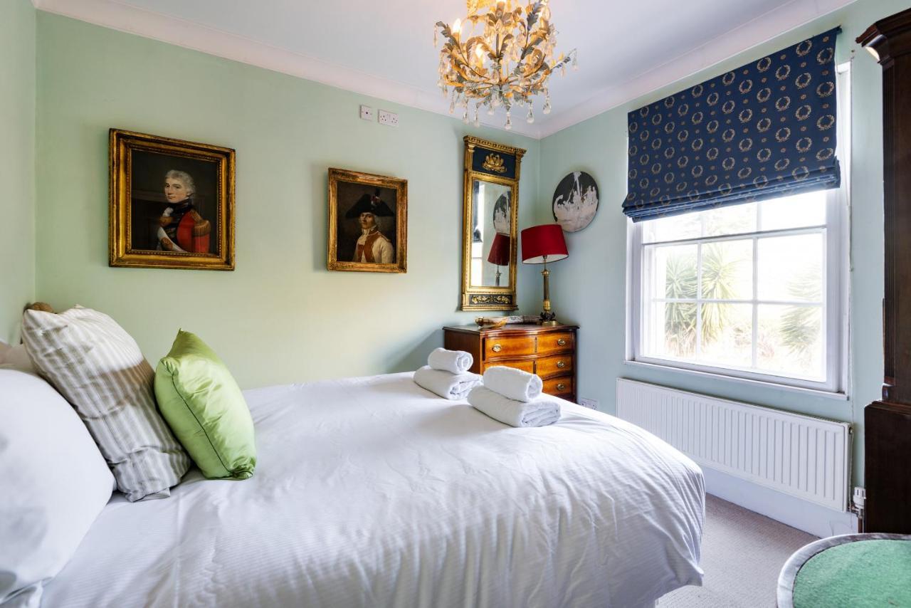 Vintage Hackney Close To Victoria Park * London