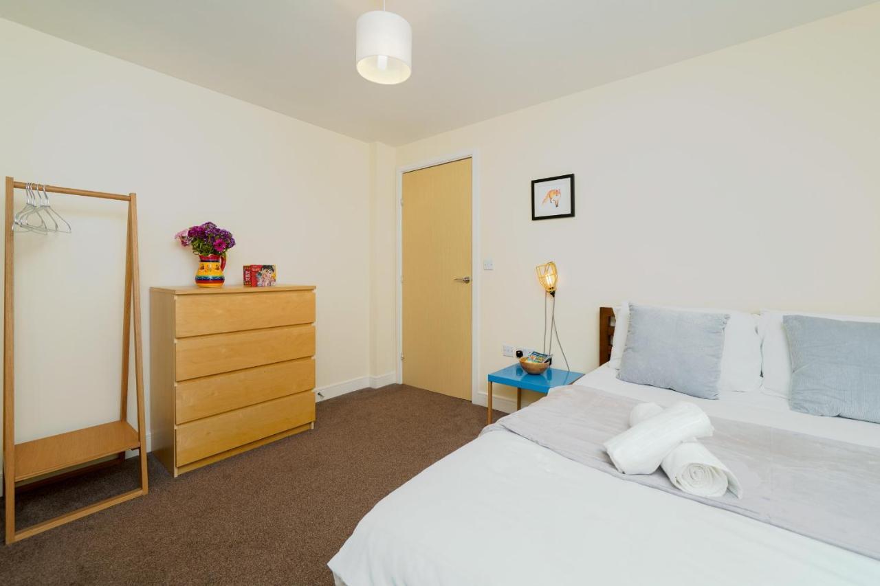 Modern Flat In A Great Location London