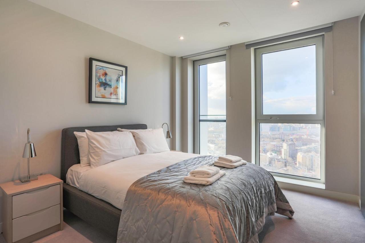 Skyline View Cb Platinum Penthouses Next To Eye London
