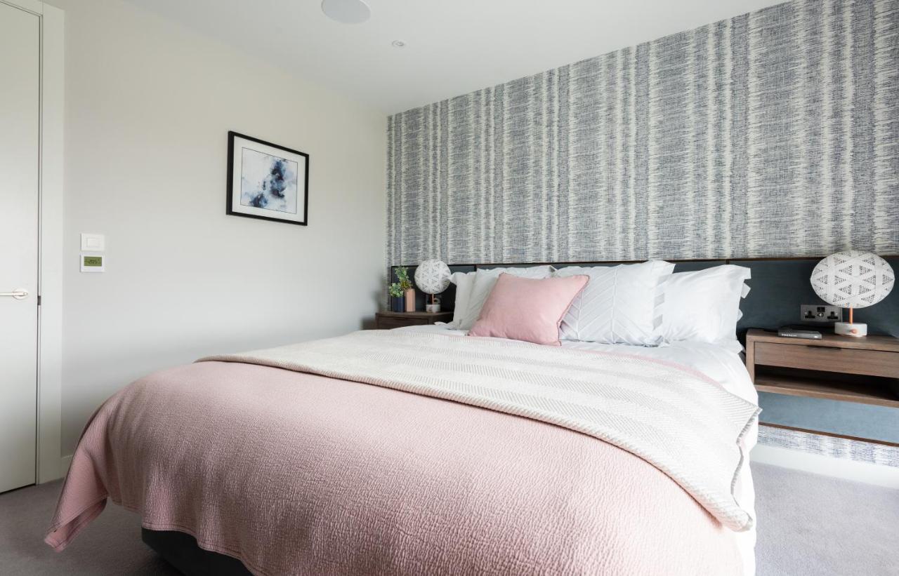Skyline View Cb Platinum Penthouses Next To Eye * London