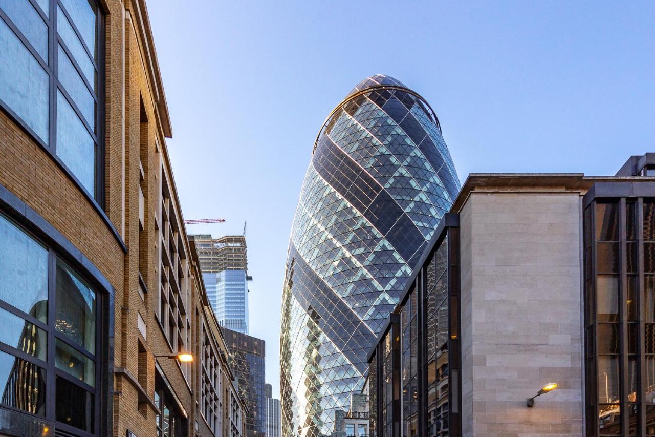 Creechurch Lane By The Squa.re *
