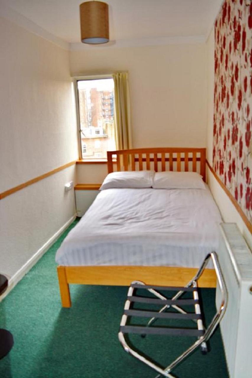 Visitors Aparthotel London