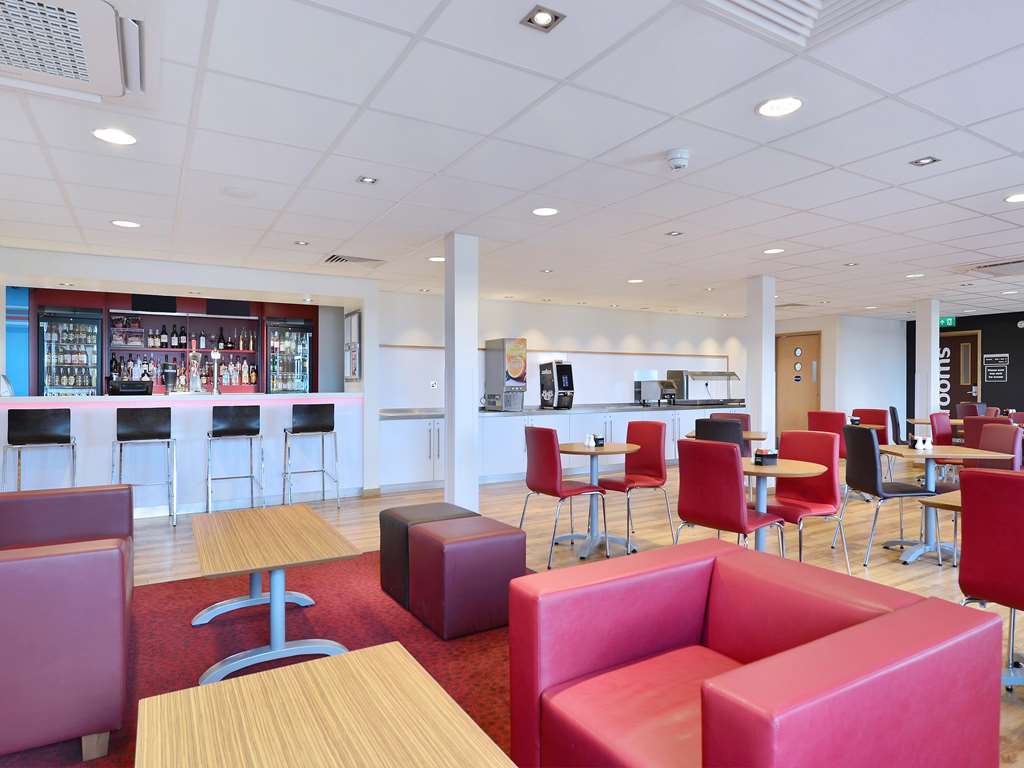 Travelodge Finchley * London