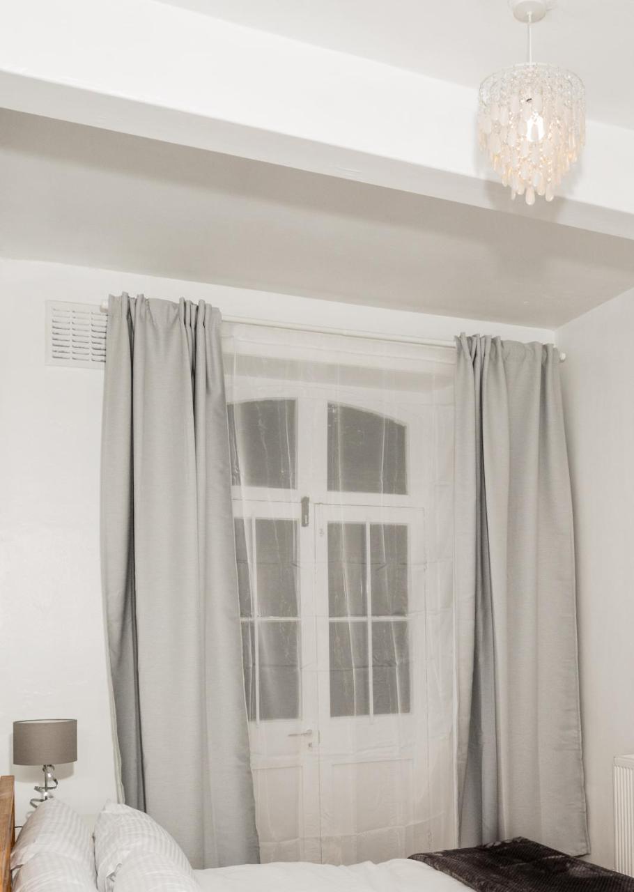 Highbury Guest house London