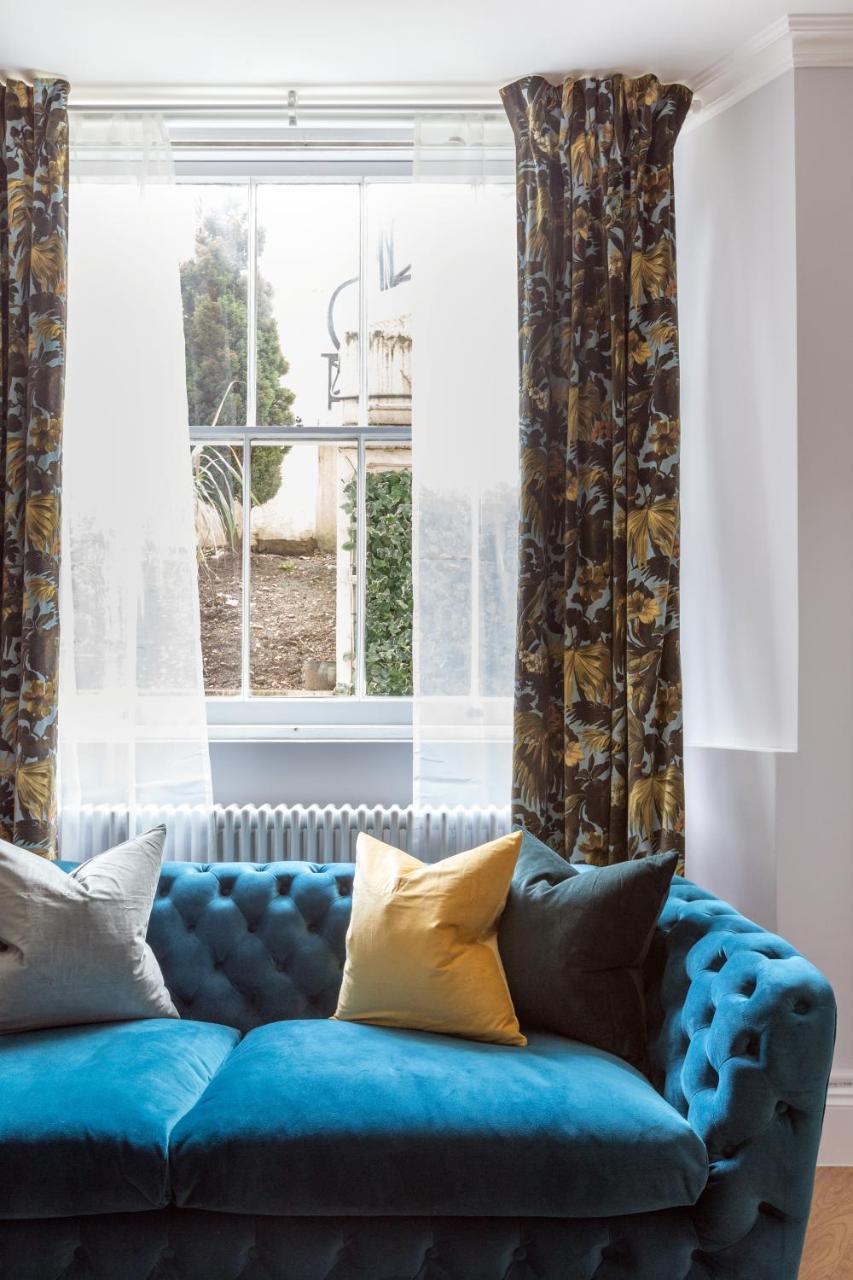 The Lempicka 2 Bedroom Flat And Garden In Notting Hill *