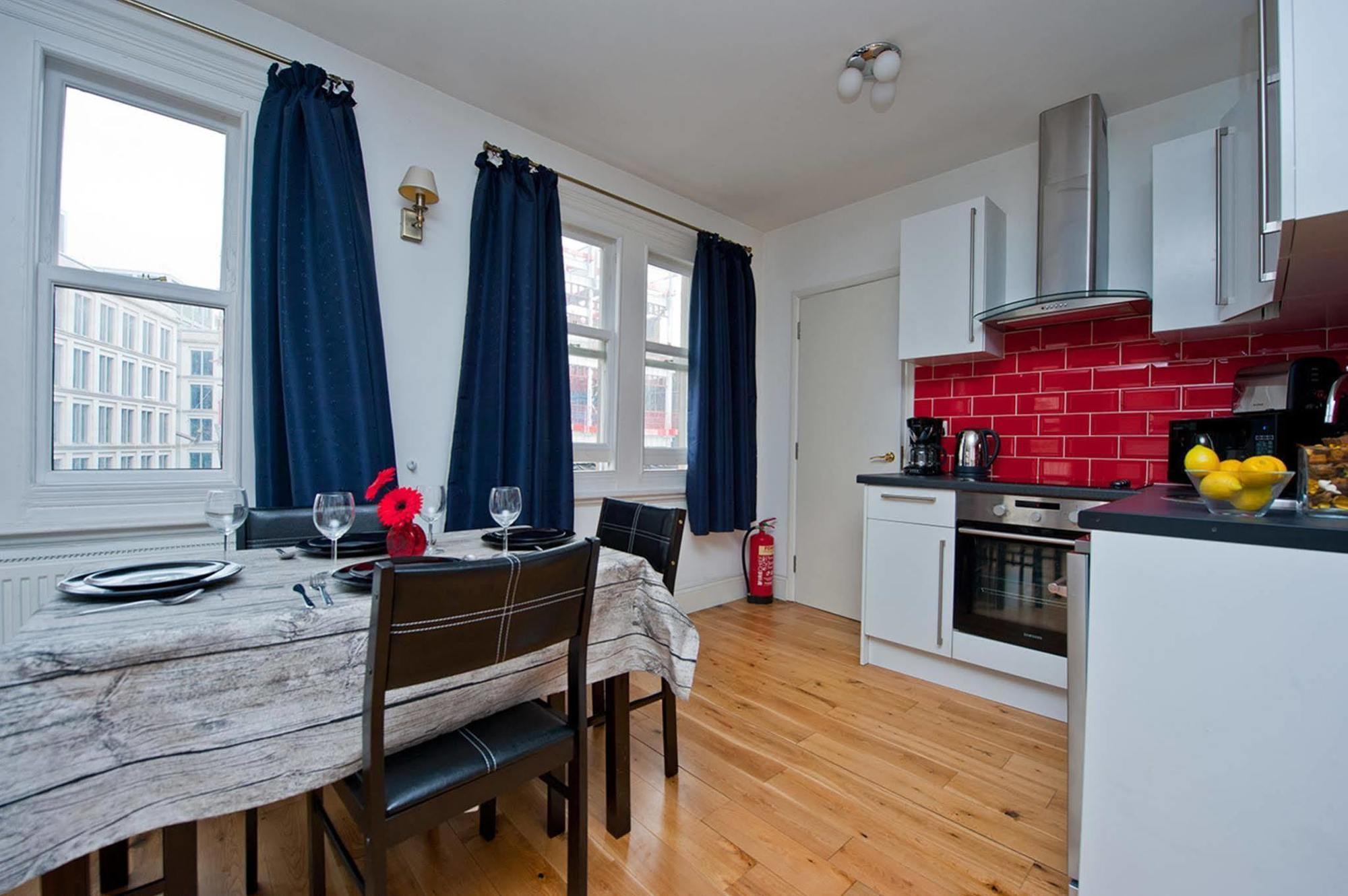 My Piccadilly Circus Apartment *