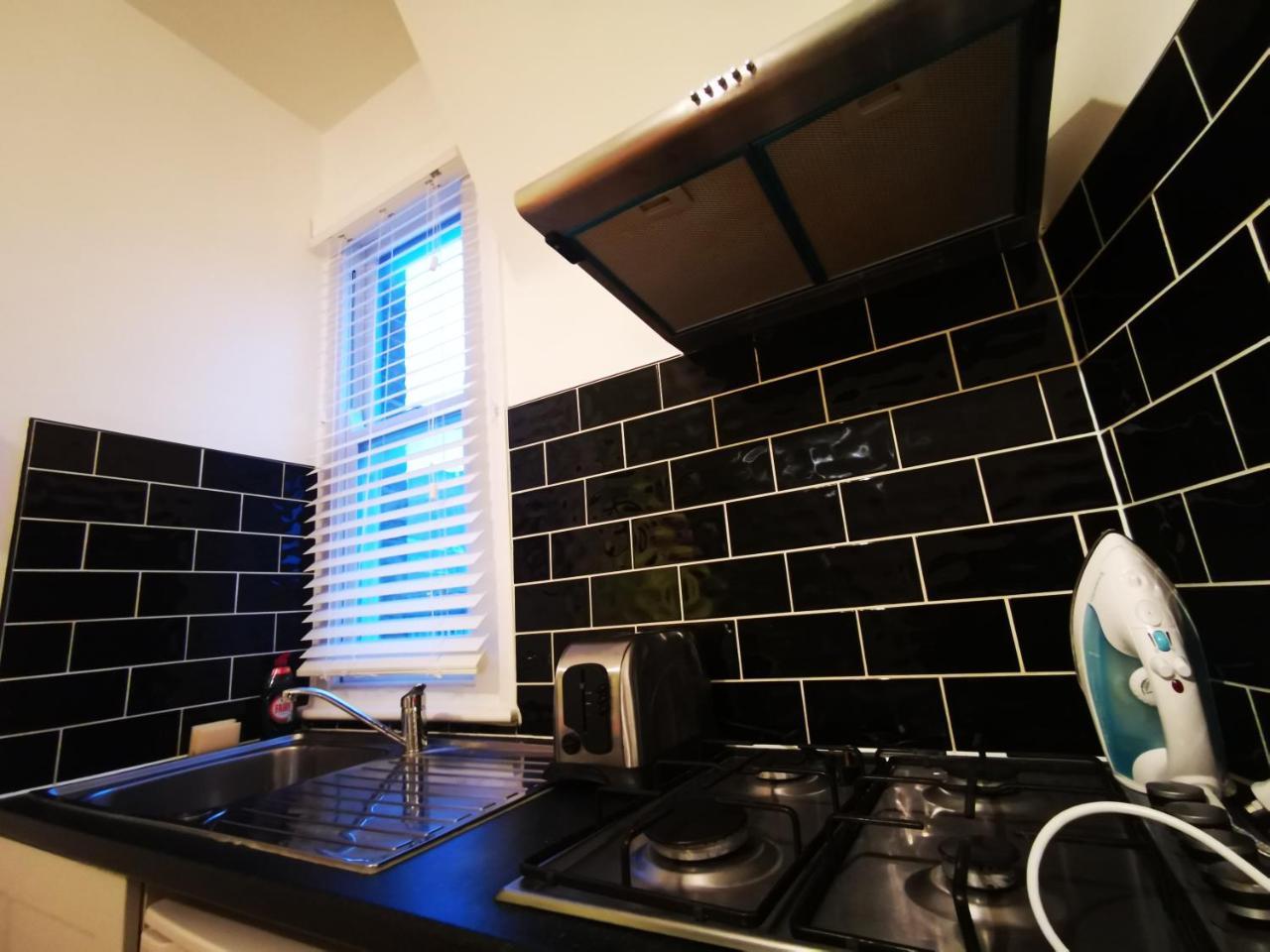 Capital Host- Apartments Euston *