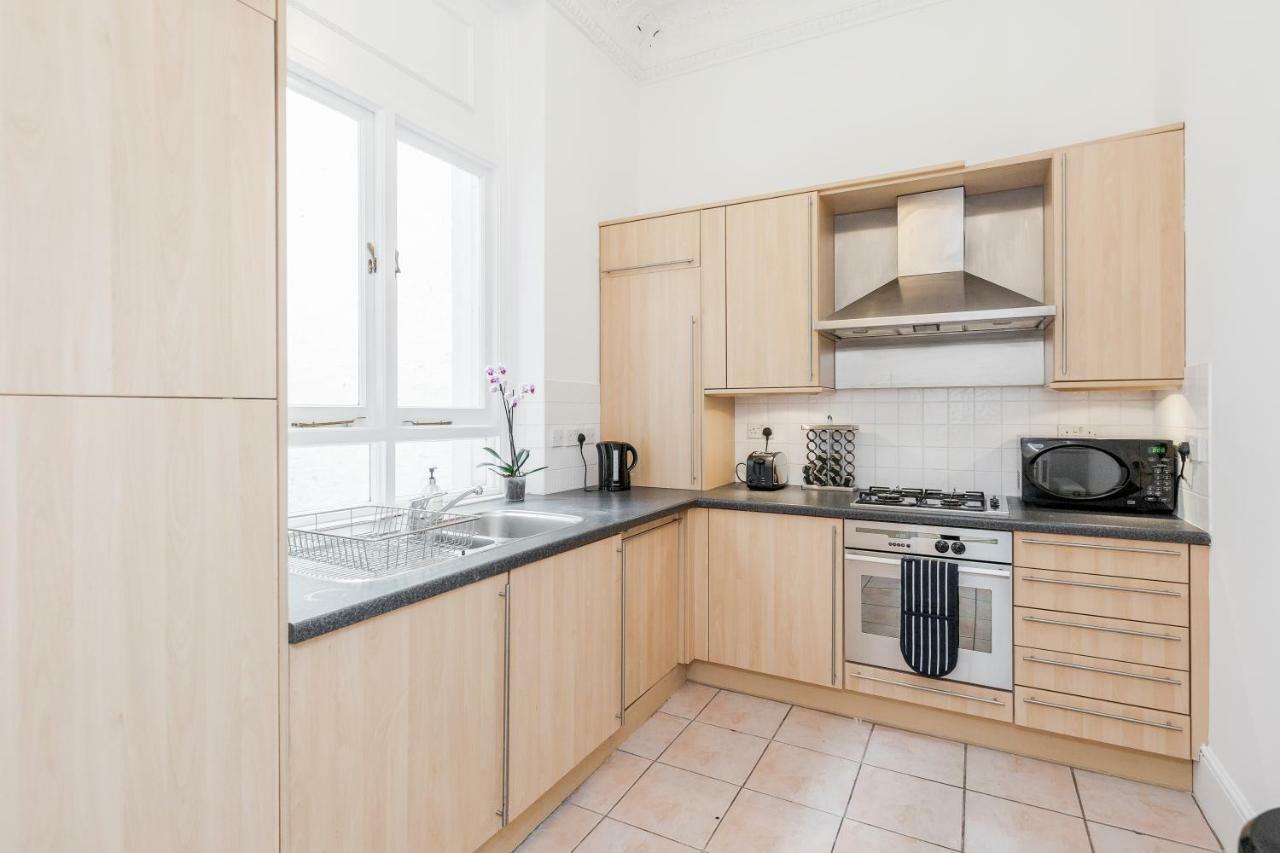 Clanricarde Gardens Apartment