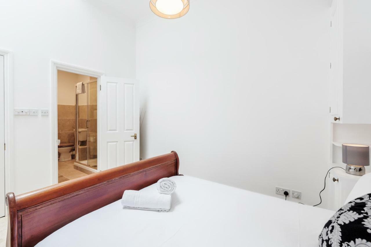 Apartment Clanricarde Gardens *