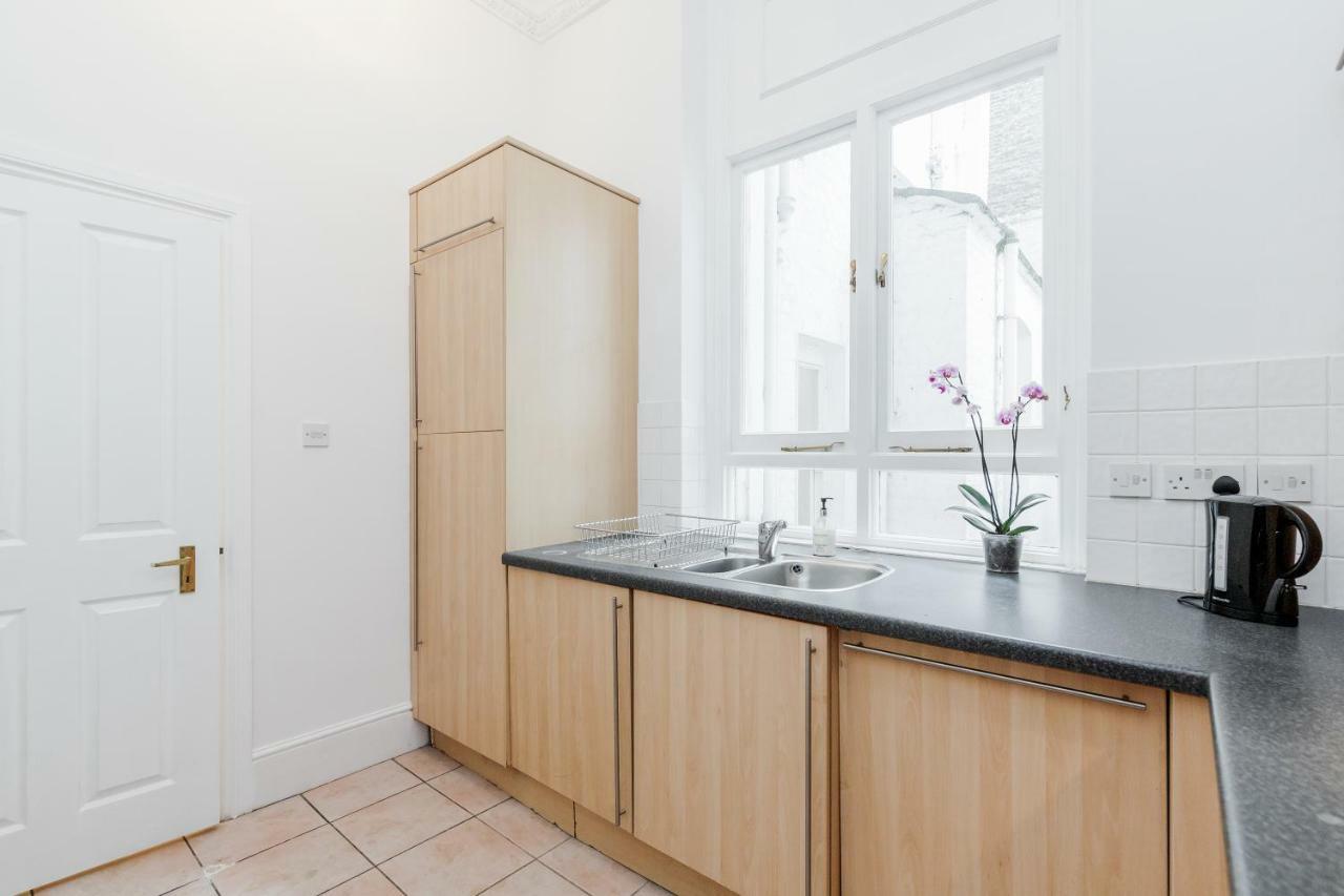 Clanricarde Gardens Apartment London