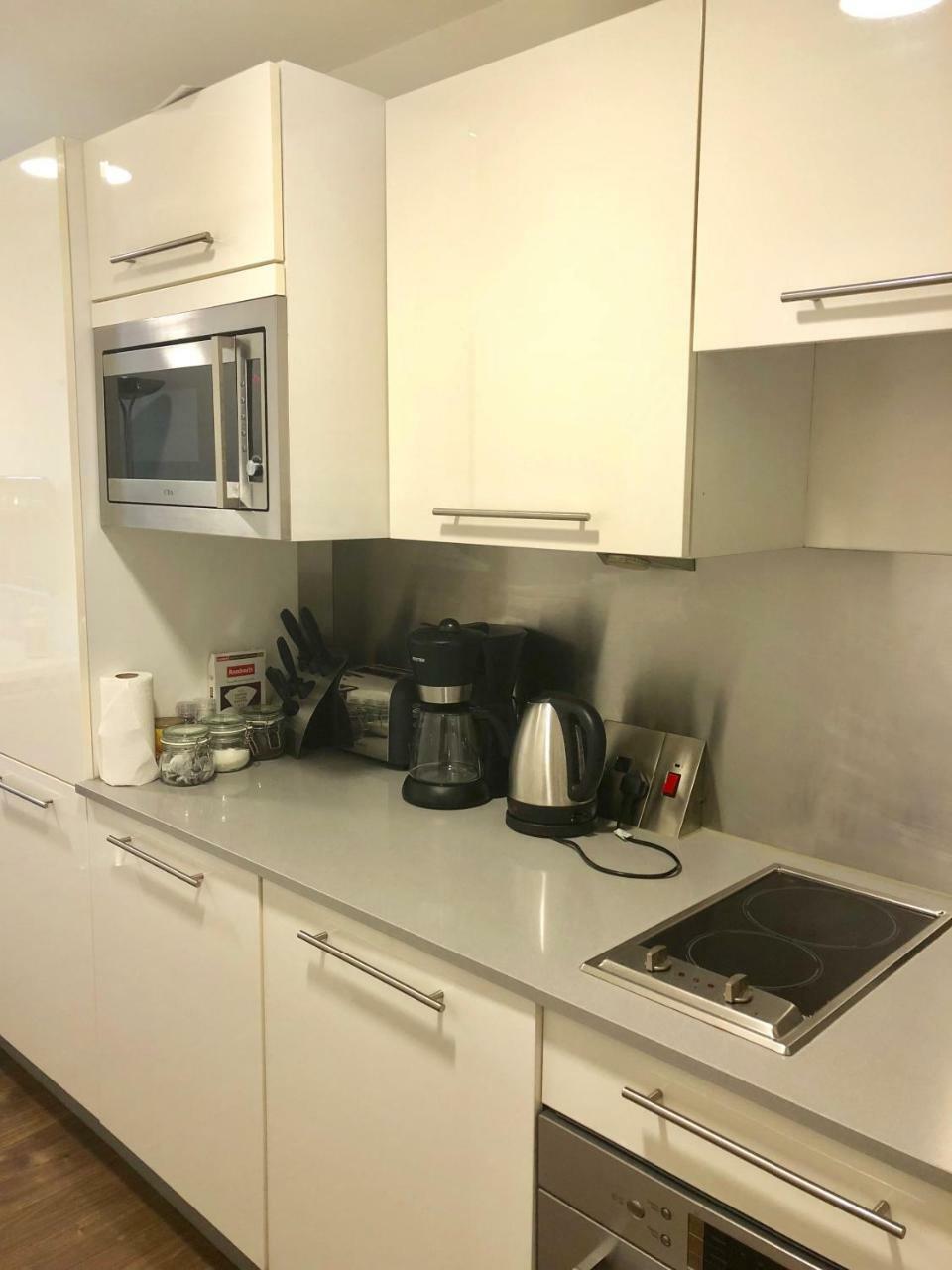 Tower Hill Apartment London