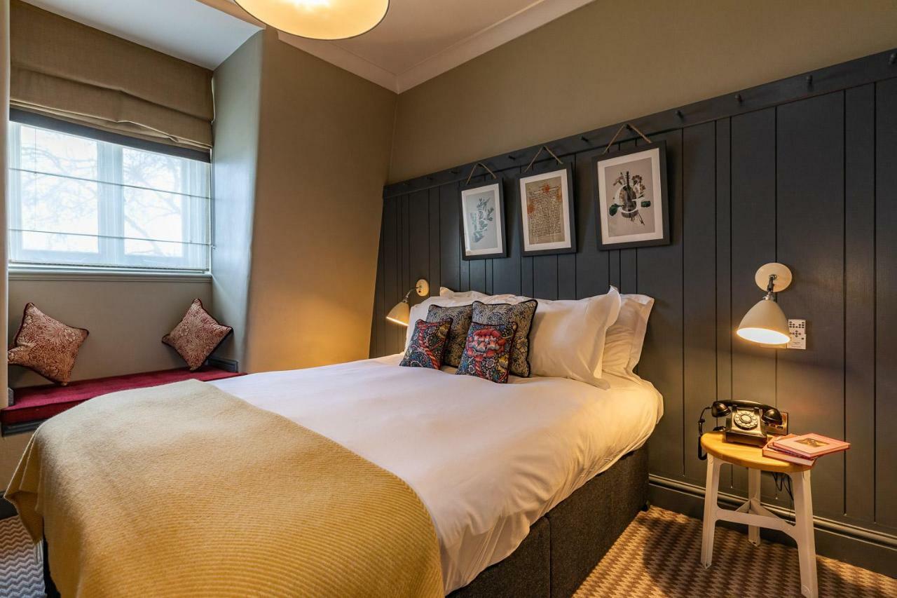 Hotel The Brook 3*