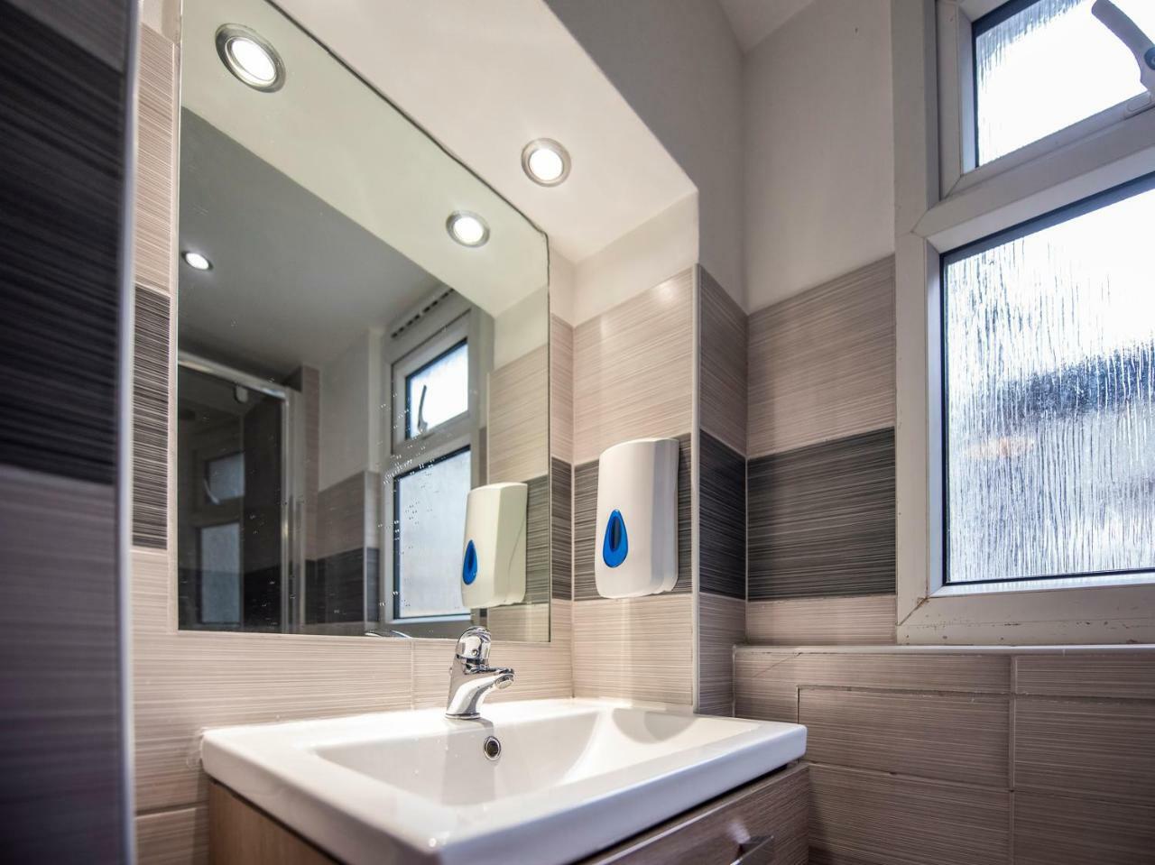 Camden Bnb Hotel Bed & Breakfast