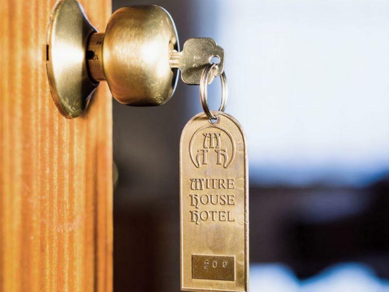 Mitre House Hotel 3*