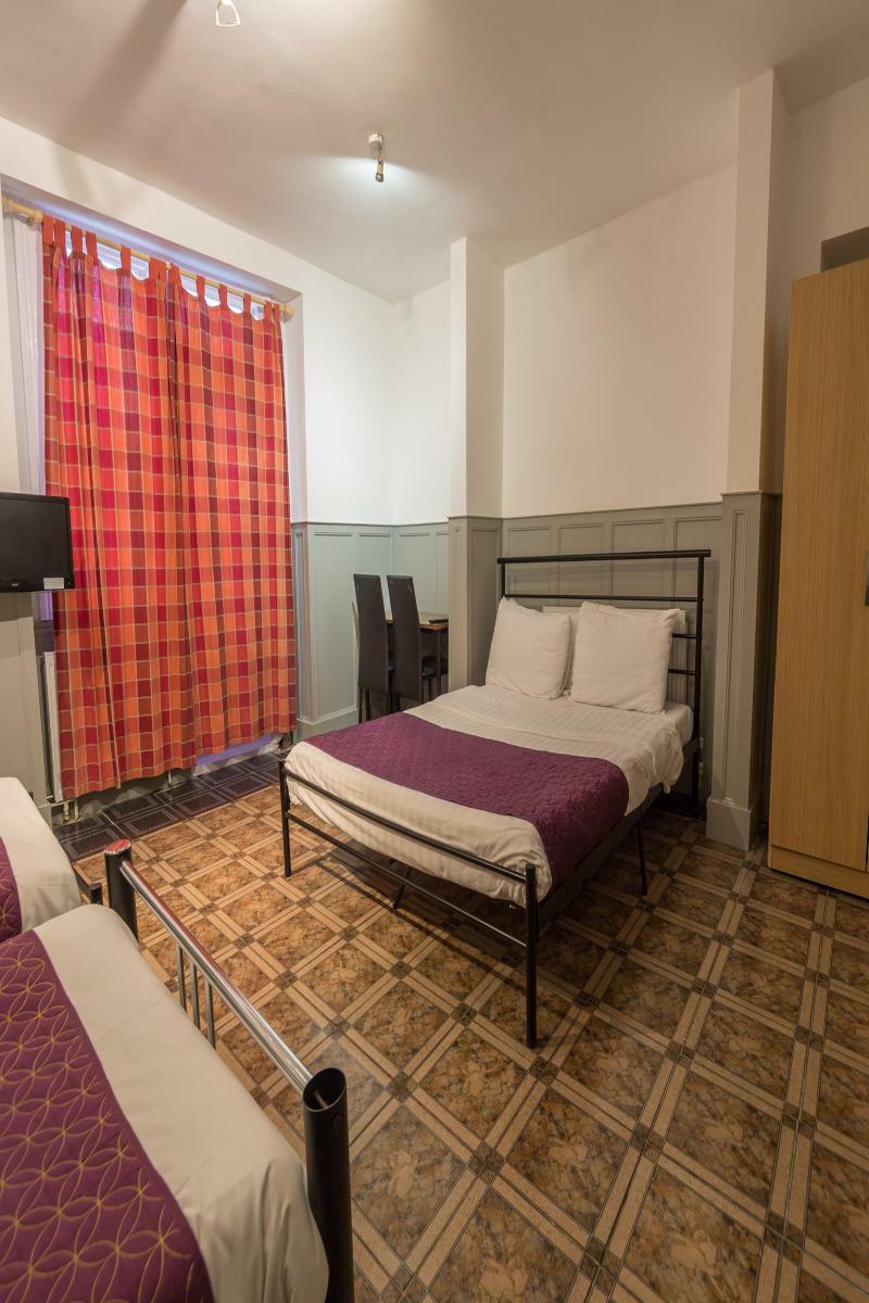 Hotel Oyo Kings Hotel 3*