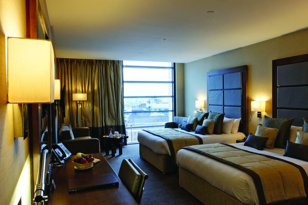 Leonardo Royal Tower Bridge 4* Londen