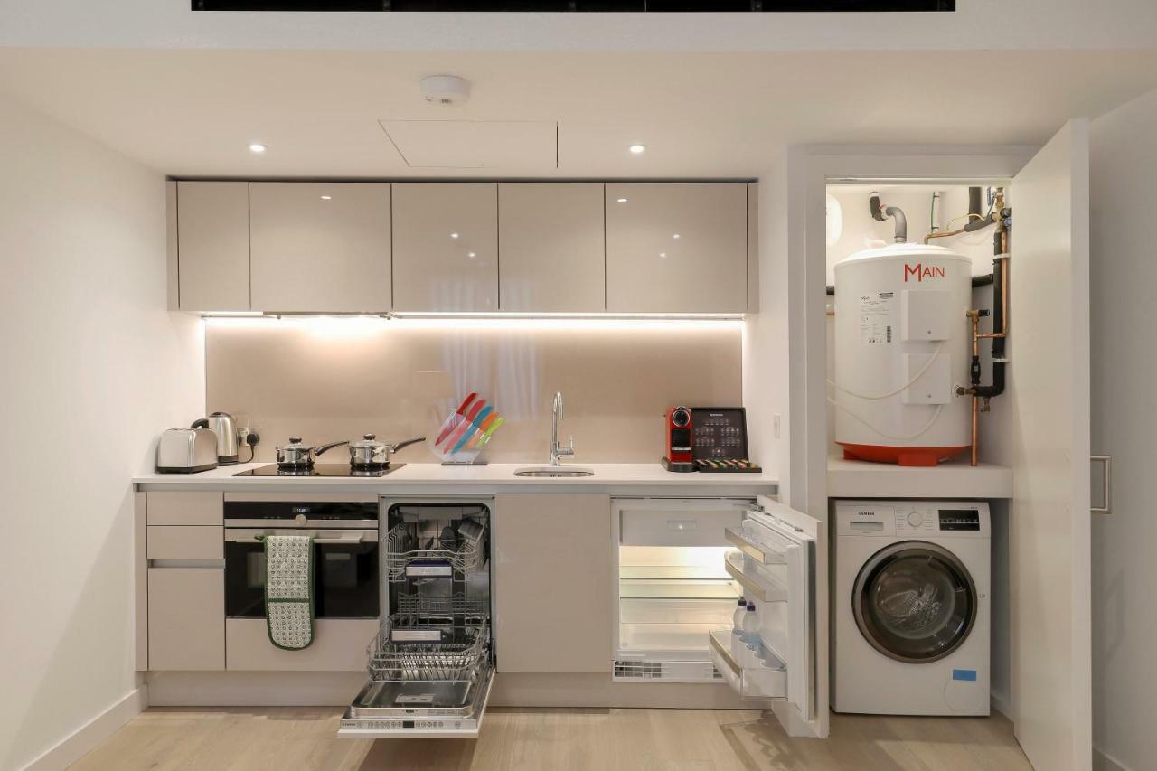 Westfield Apartment *