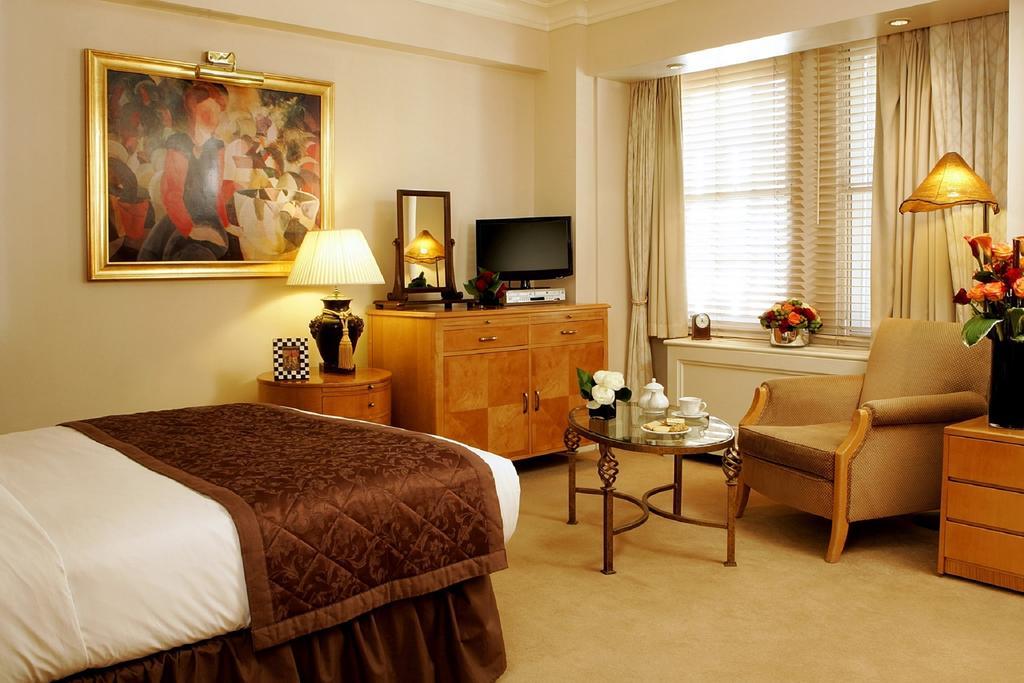 Ascott Mayfair Apartment London