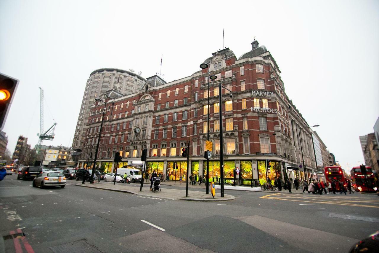 Knightsbridge * London