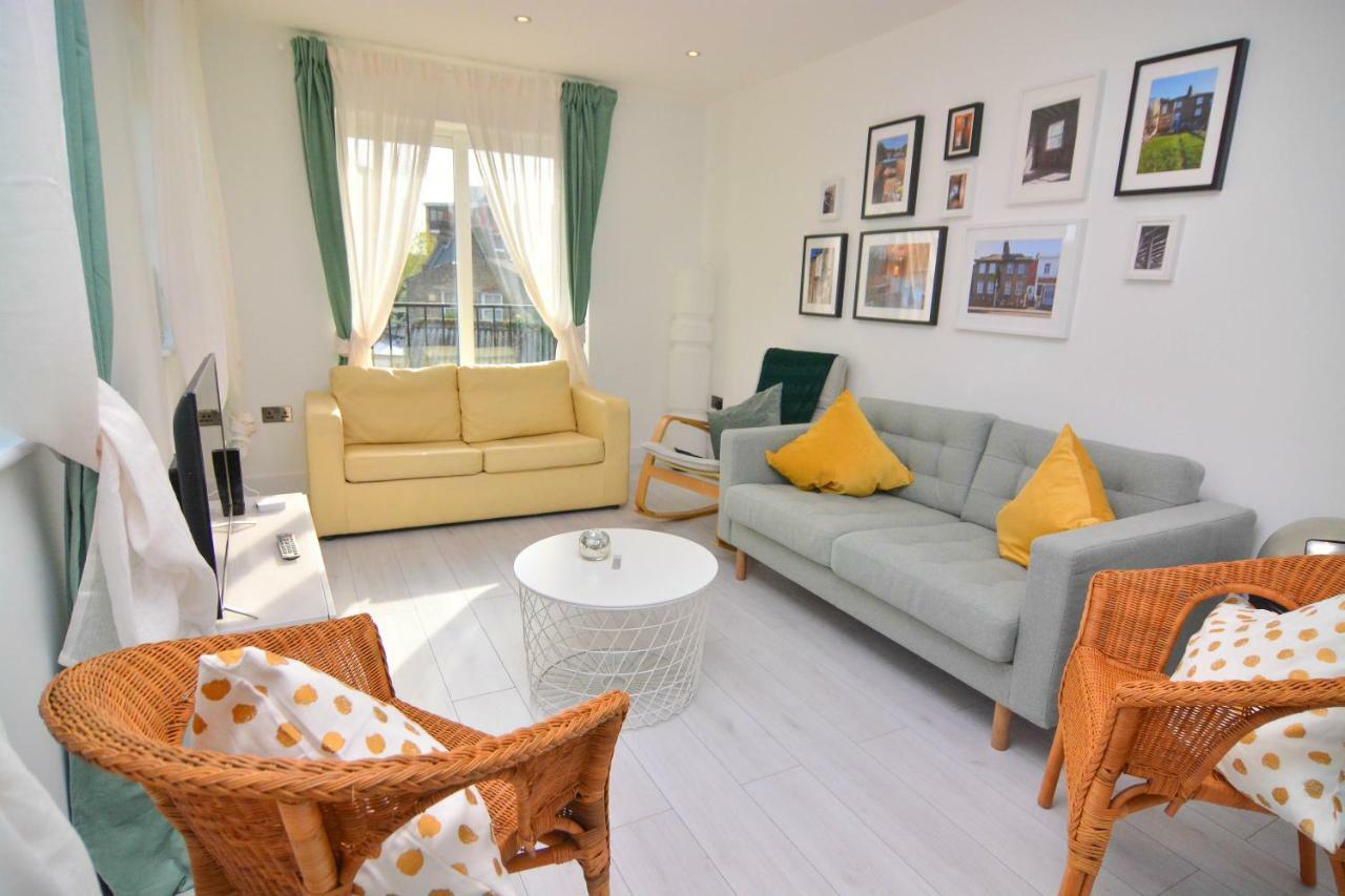 Wharf - Macarena Apartment
