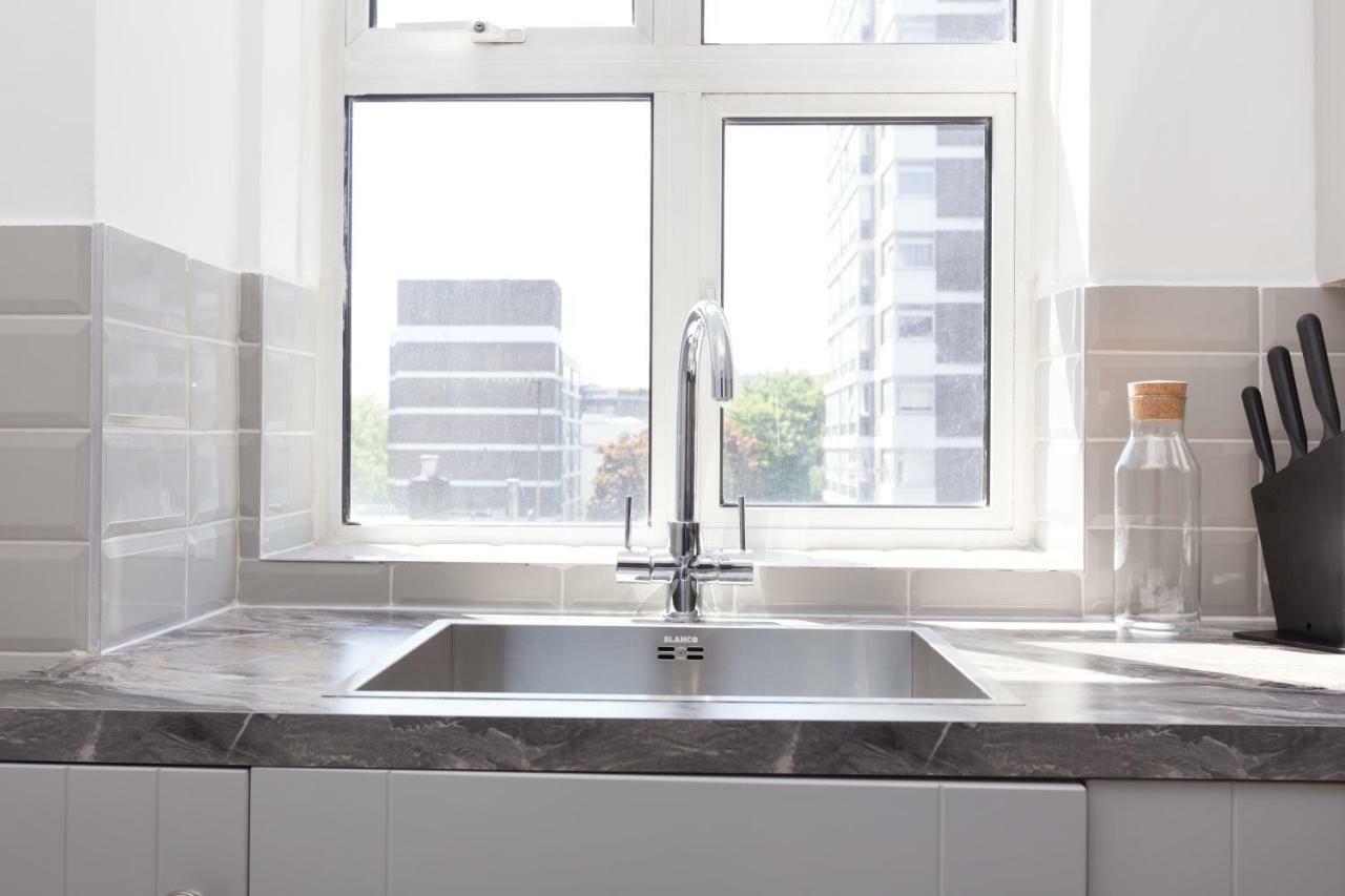 Park West Place By Allo Housing Apartment