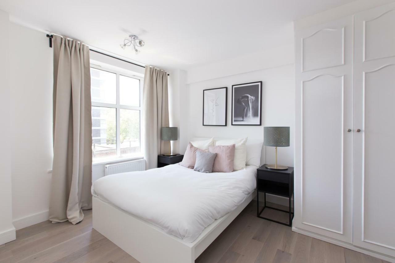 Park West Place By Allo Housing Apartment *