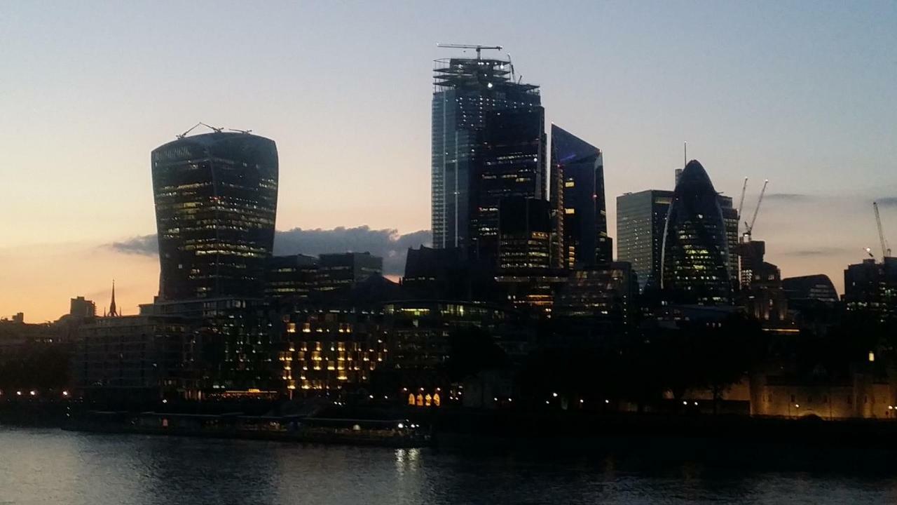 Tower Hill Royal Mint Apartment London